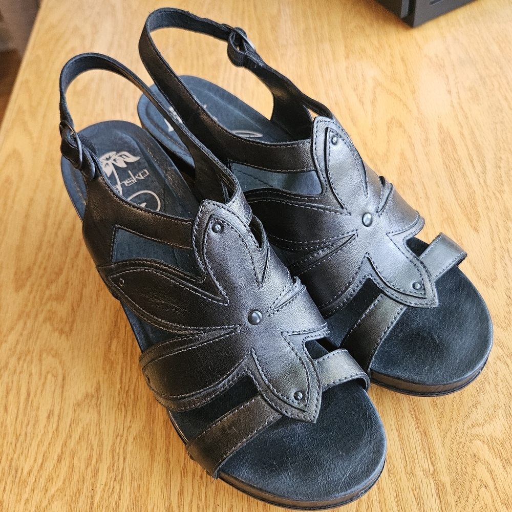 Dansko Sandals Women's 42 Nina Graphite Brushed Leather Heel